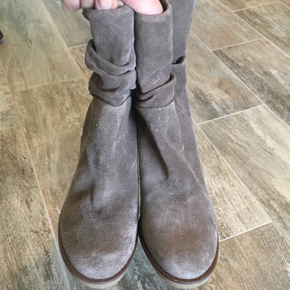 NWOT Vince Camuto slouch boot - Picture 4 of 7